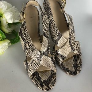 Jones of New York snakeskin print heels size 10